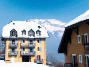 Гостиница Lagrange Vacances Les Arolles  Сен-Жерве-Ле-Бен